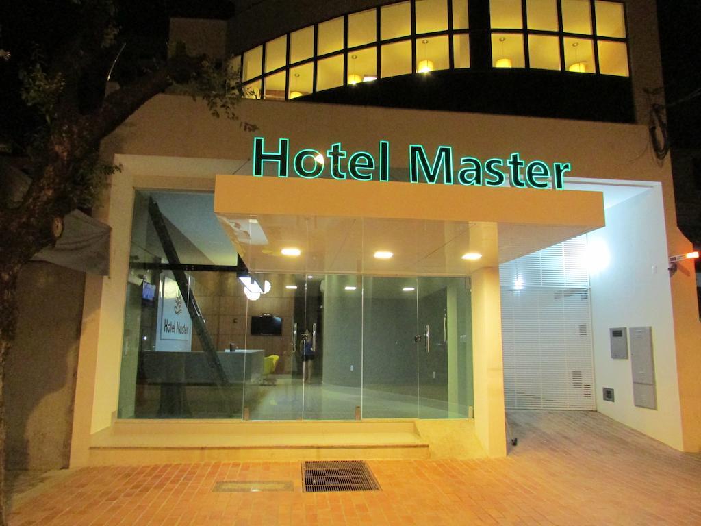 Hotel Master Говернадор-Валадарис Экстерьер фото